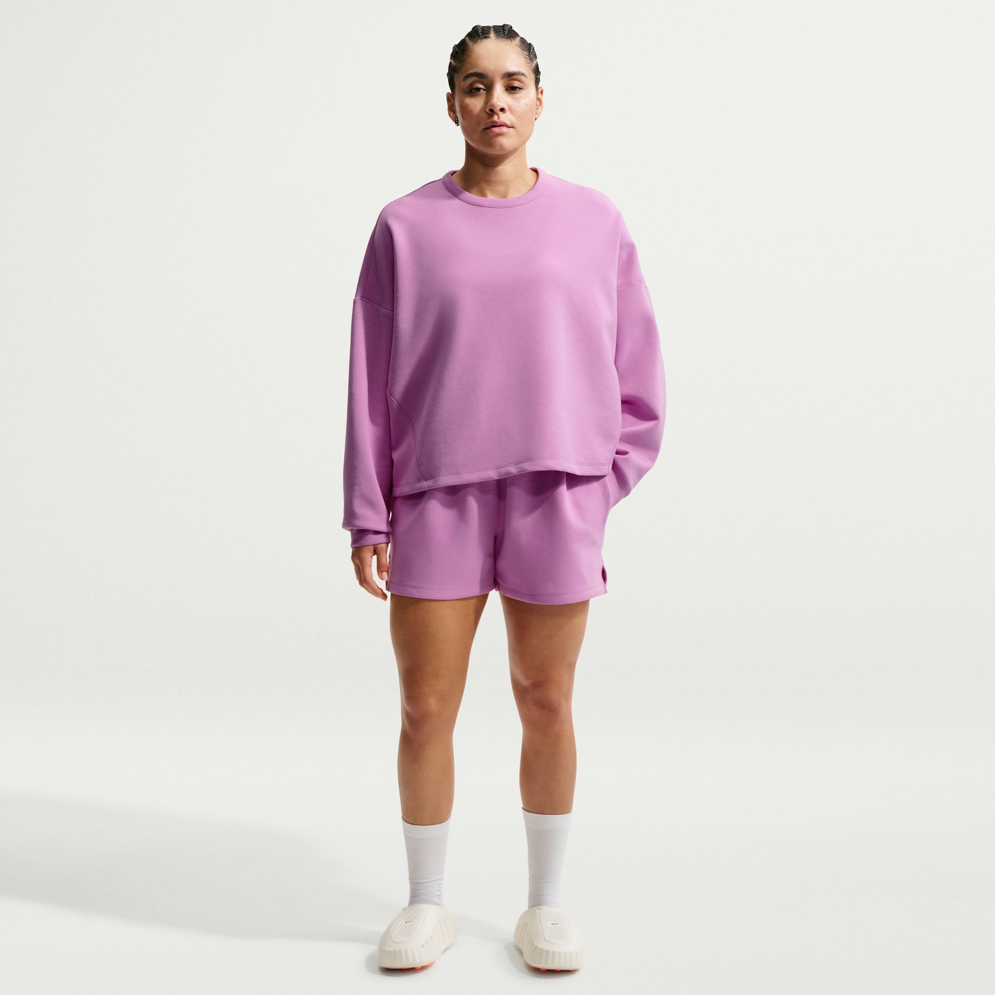 Nike Women's 24.7 ImpossiblySoft Dri-FIT 4'' Shorts