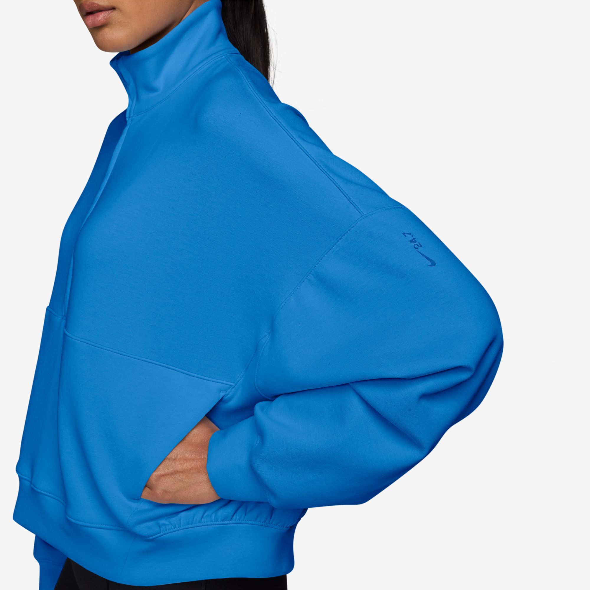 Nike Women's 24.7 ImpossiblySoft Oversized Crewneck Sweatshirt