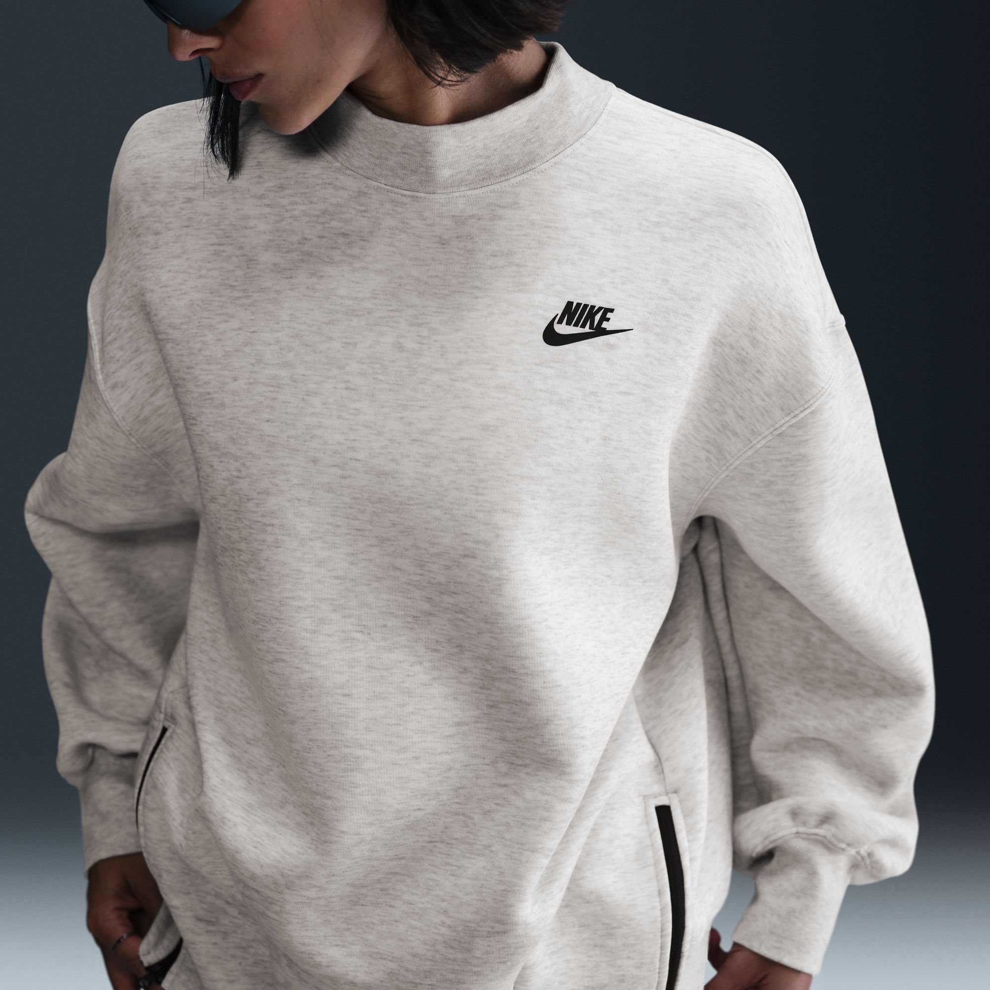 Nike Women's Sportswear Tech Fleece Oversized Crew-Neck Sweatshirt