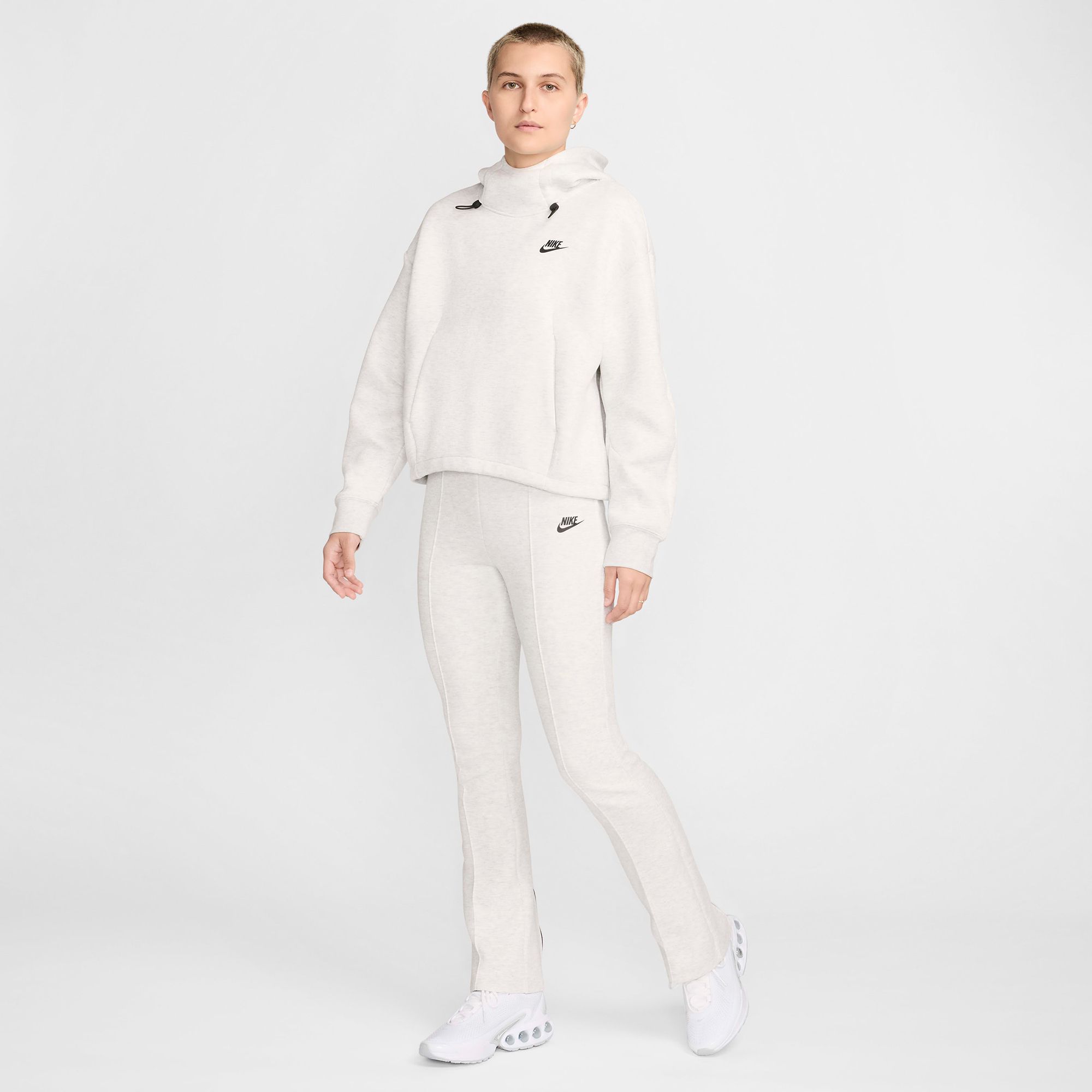 Nike Women's Sportswear Tech Fleece High-Waisted Slim Pants