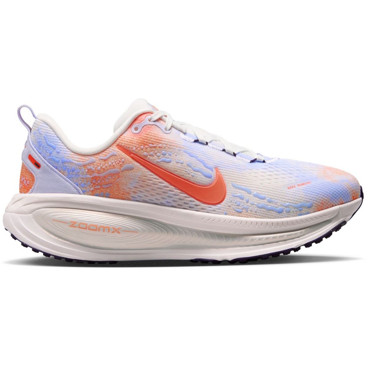 Nike Women's Vomero 18 Running Shoes