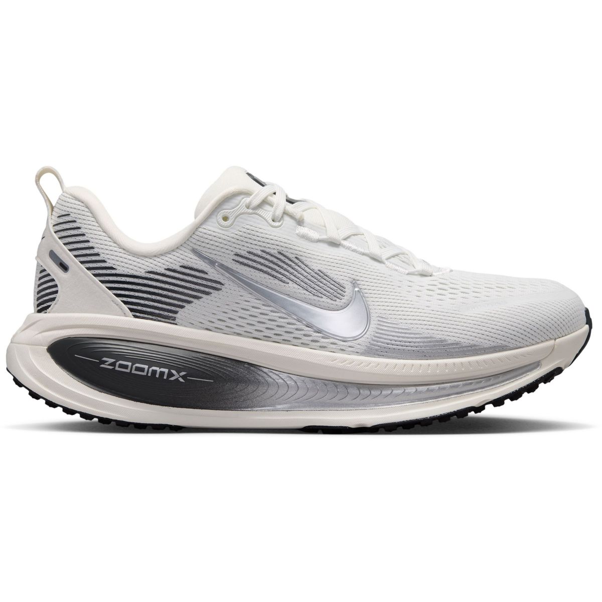Nike Women's Vomero 18 Running Shoes