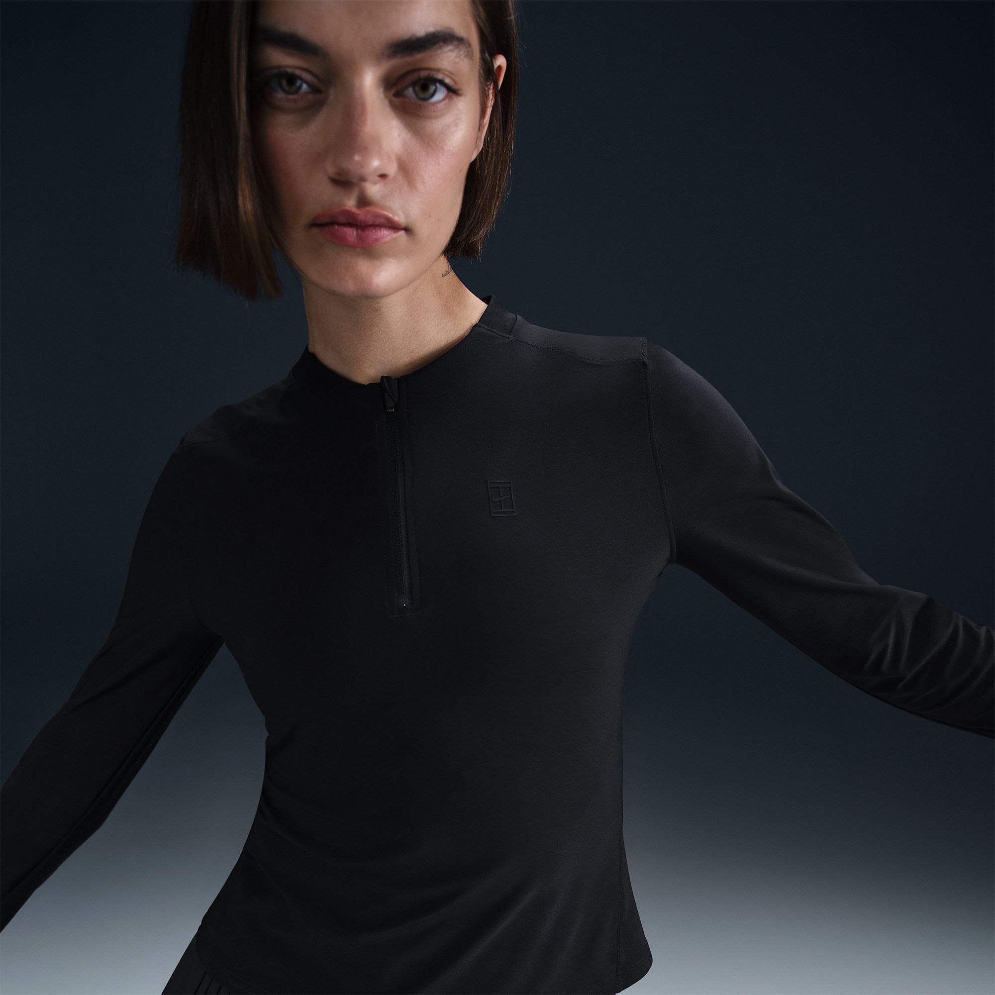 Nike Women's NikeCourt Advantage Dri-FIT Mid-Layer Tennis Shirt