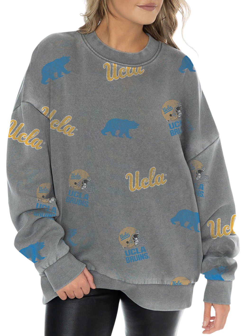 Hoodies & Sweatshirts