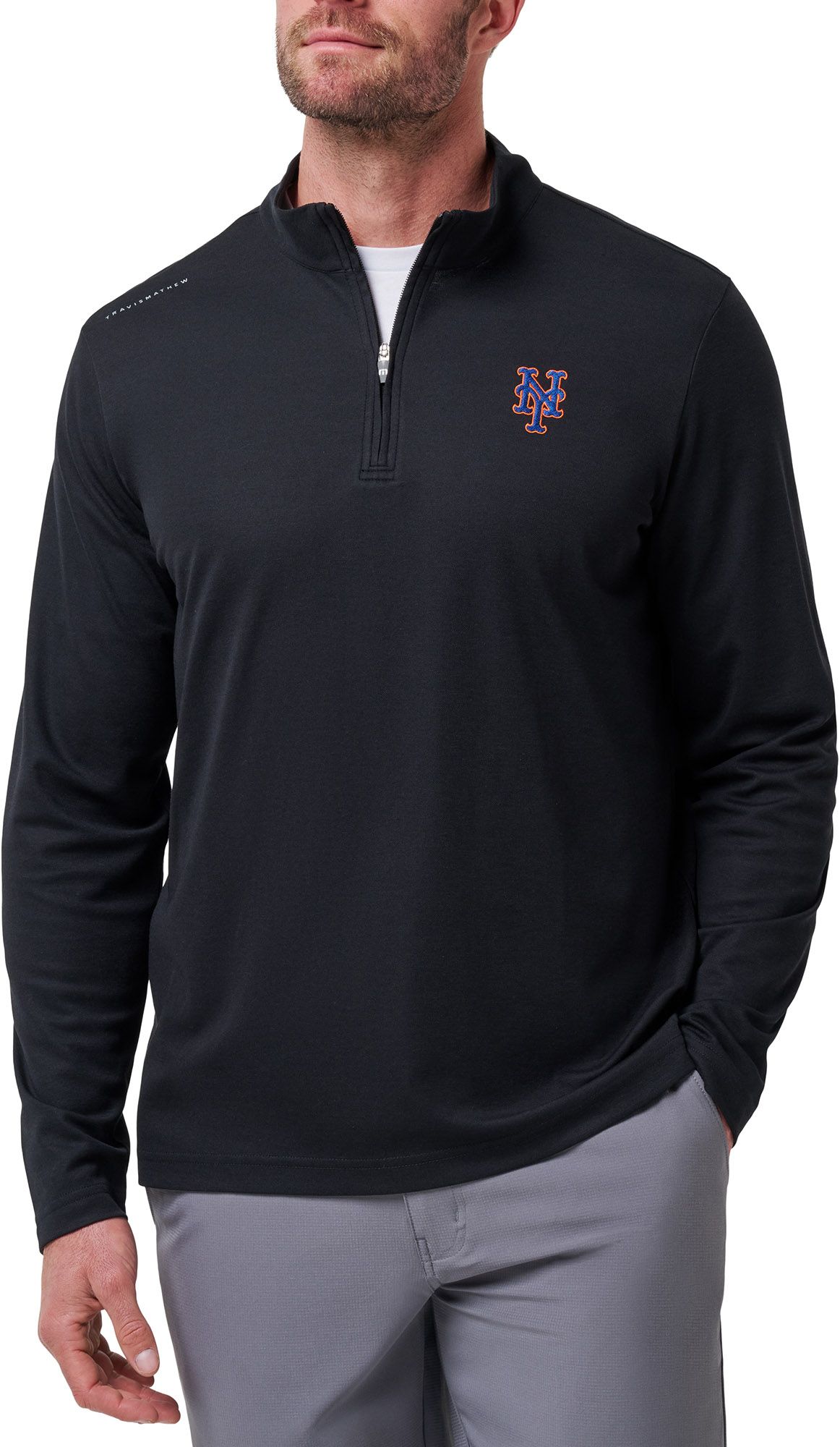 Hoodies & Pullovers