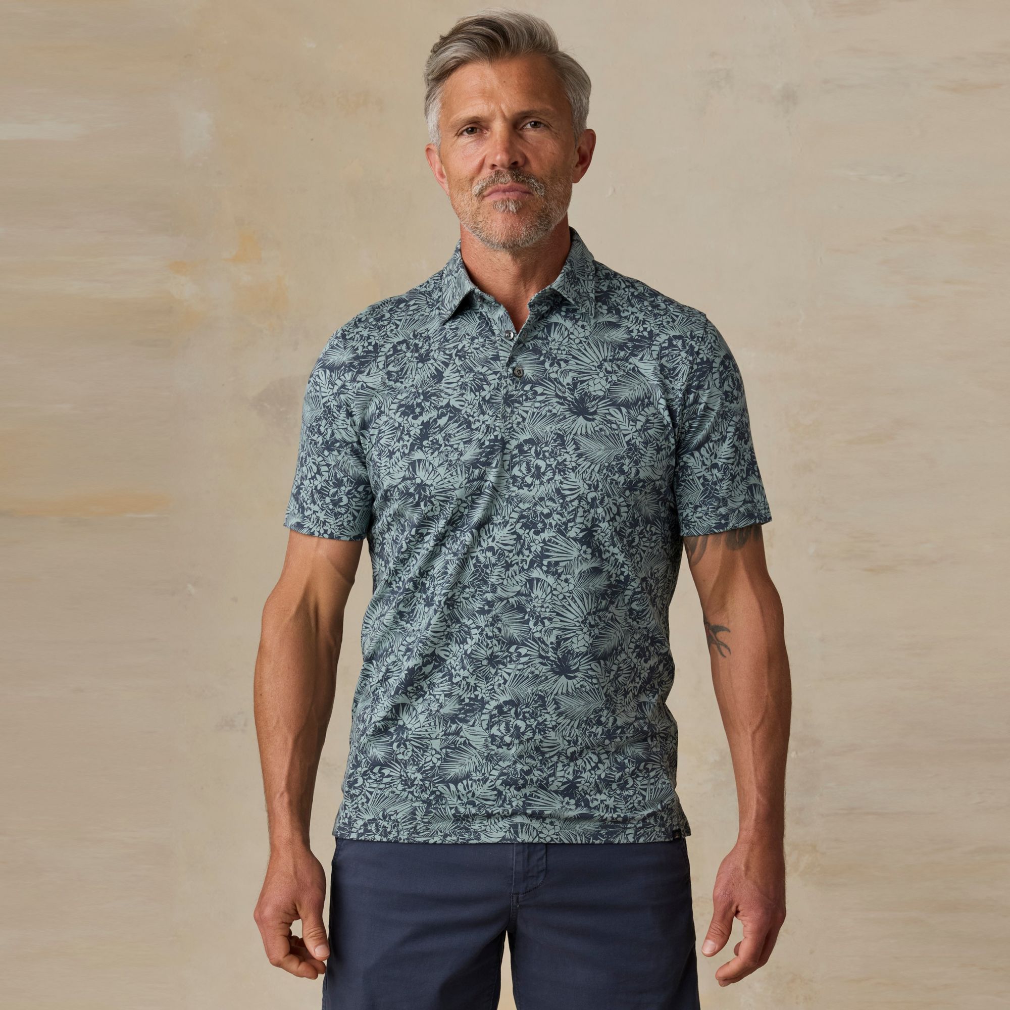Faherty Men's Movement Pique Pocket Short Sleeve Polo