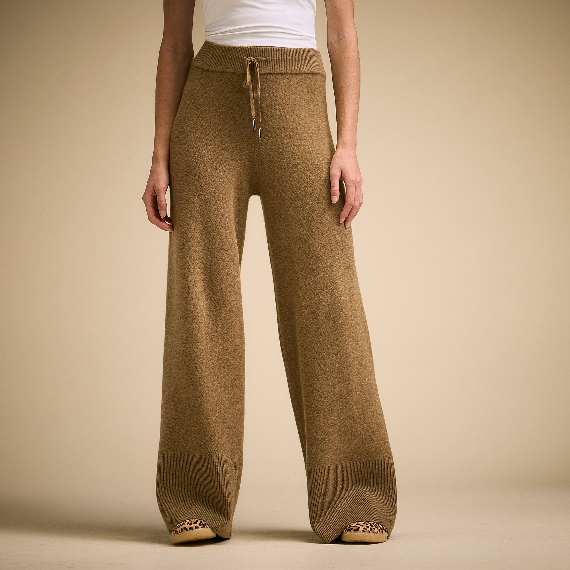 CALIA Women's Clean Sweater Pants, Medium, Kangaroo Heather