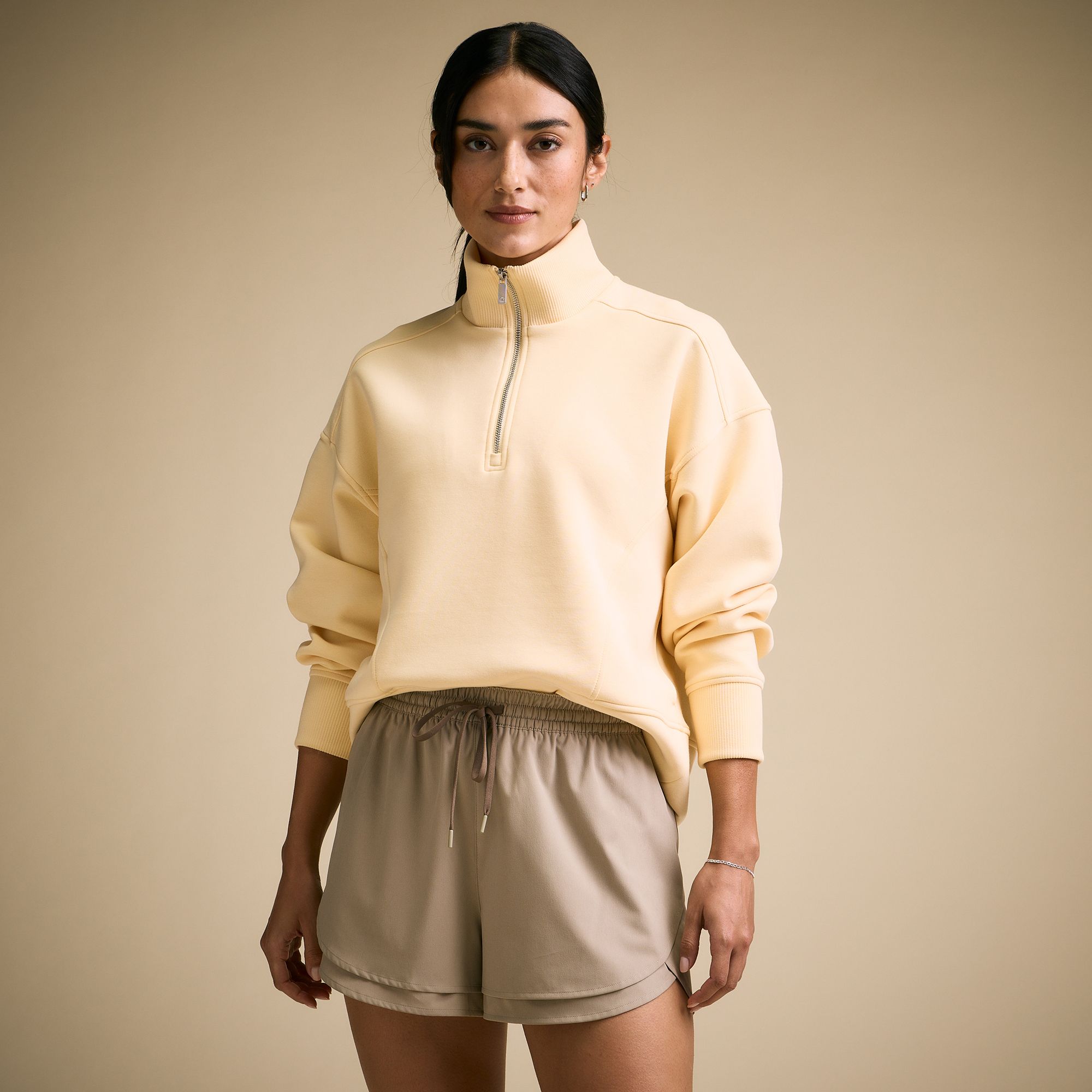 Hoodies & Sweatshirts