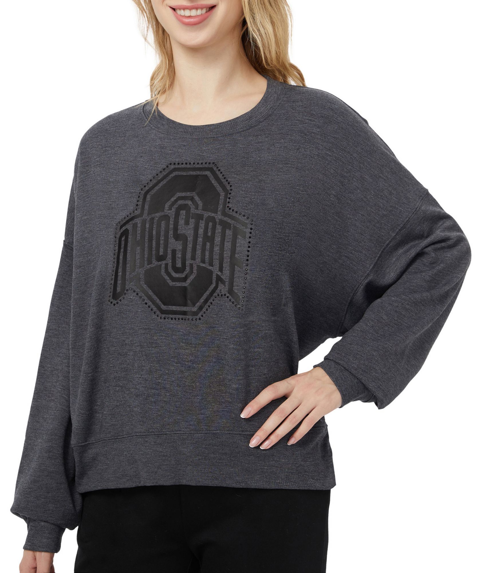 Hoodies & Sweatshirts 
