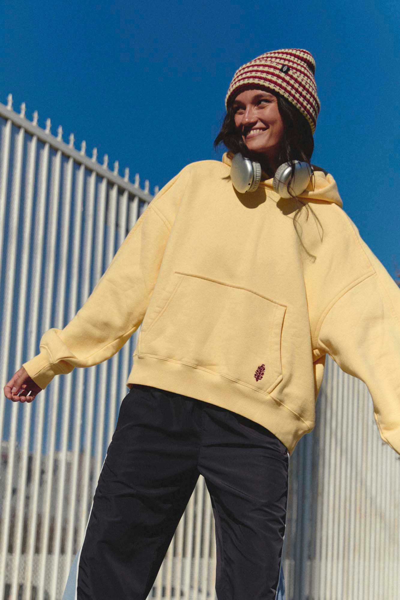 Hoodies & Sweatshirts