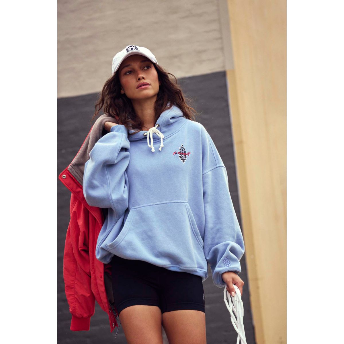 Nike Women's 24.7 ImpossiblySoft Oversized 1/2 Zip Sweatshirt
