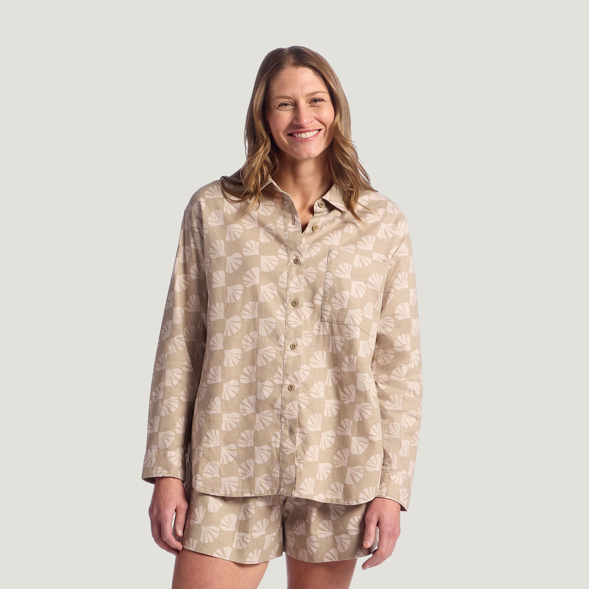 Sea Scallop Print Desert Tan