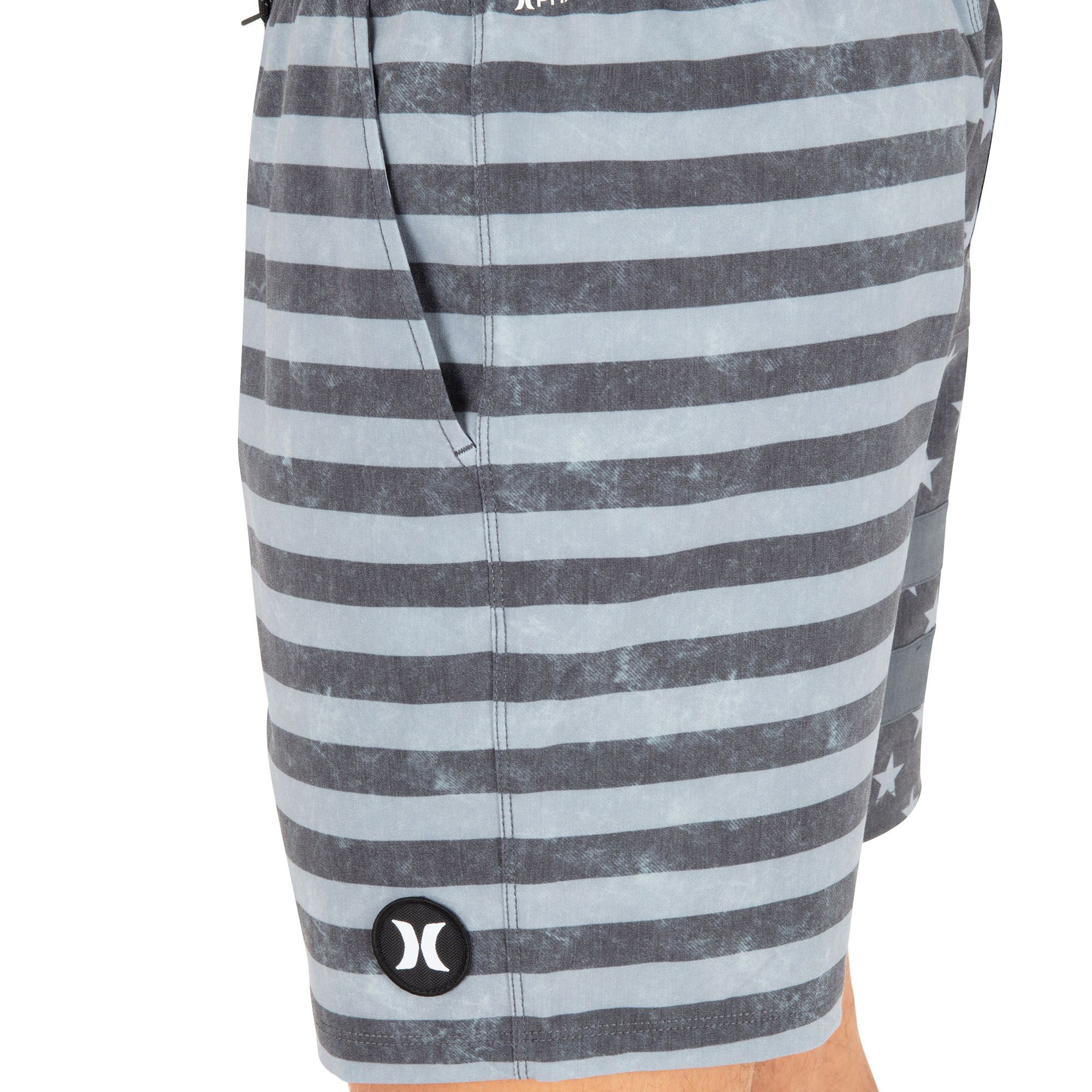 Hurley Men's Phantom Eco Block Party 17" Swim Trunks