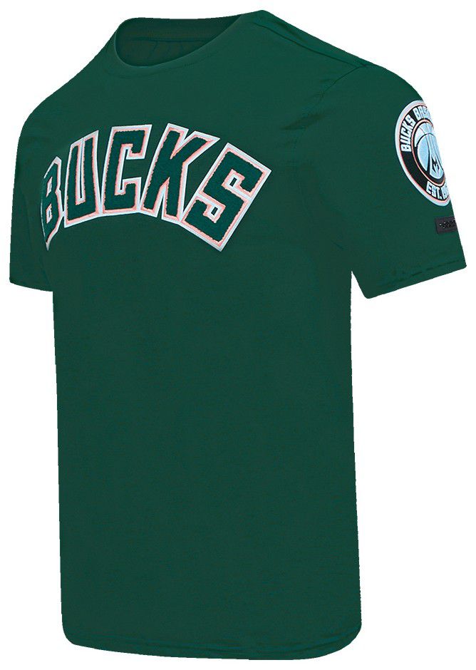 Pro Standard Men's Milwaukee Bucks Green Classic Chenille T-Shirt
