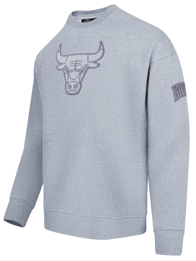 Pro Standard Men's Chicago Bulls Grey Neutral Drop Shoulder Fleece Crewneck Sweatshirt