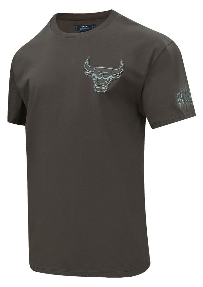 Pro Standard Men's Chicago Bulls Taupe Neutral Drop Shoulder Short Sleeve T-Shirt