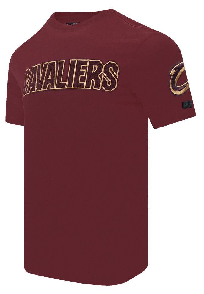 Pro Standard Men's Cleveland Cavaliers Red Classic Chenille T-Shirt