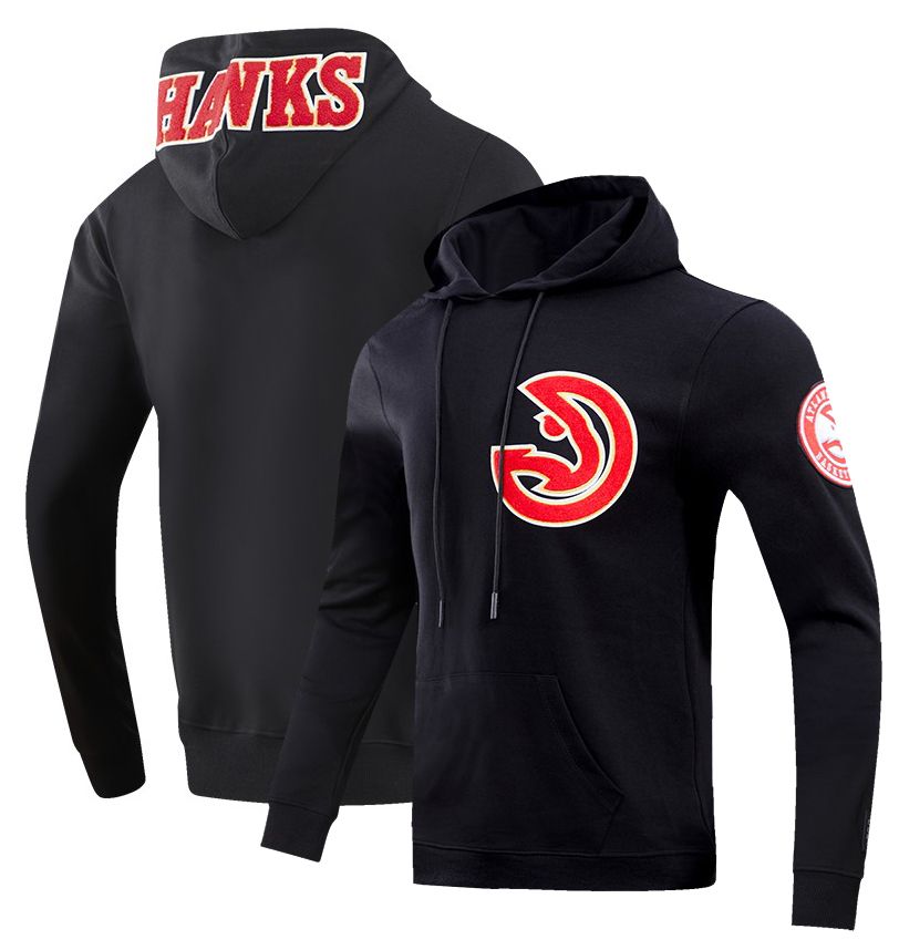 Pro Standard Men's Atlanta Hawks Black Classic Chenille Pullover Hoodie
