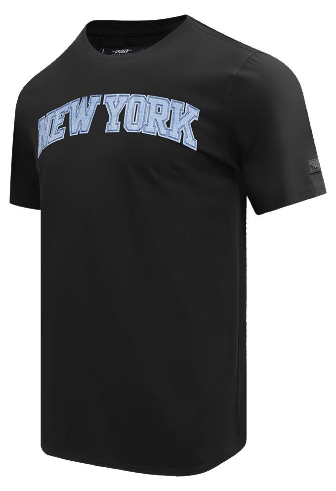 Pro Standard Men's New York Knicks Black Varsity Blues Short Sleeve T-Shirt