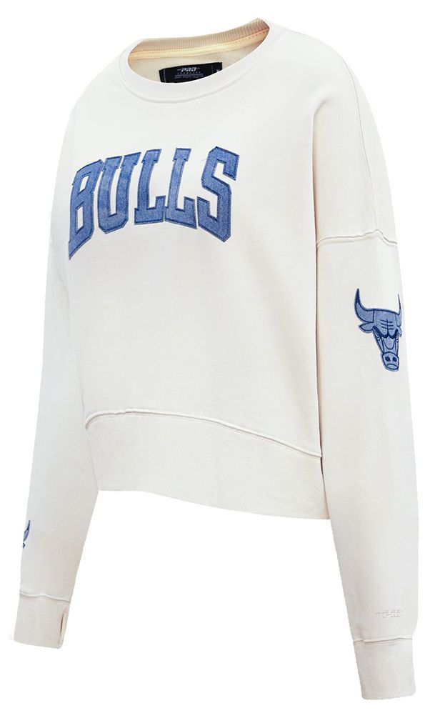 Pro Standard Women's Chicago Bulls Linen Varsity Blues Fleece Crewneck Sweatshirt