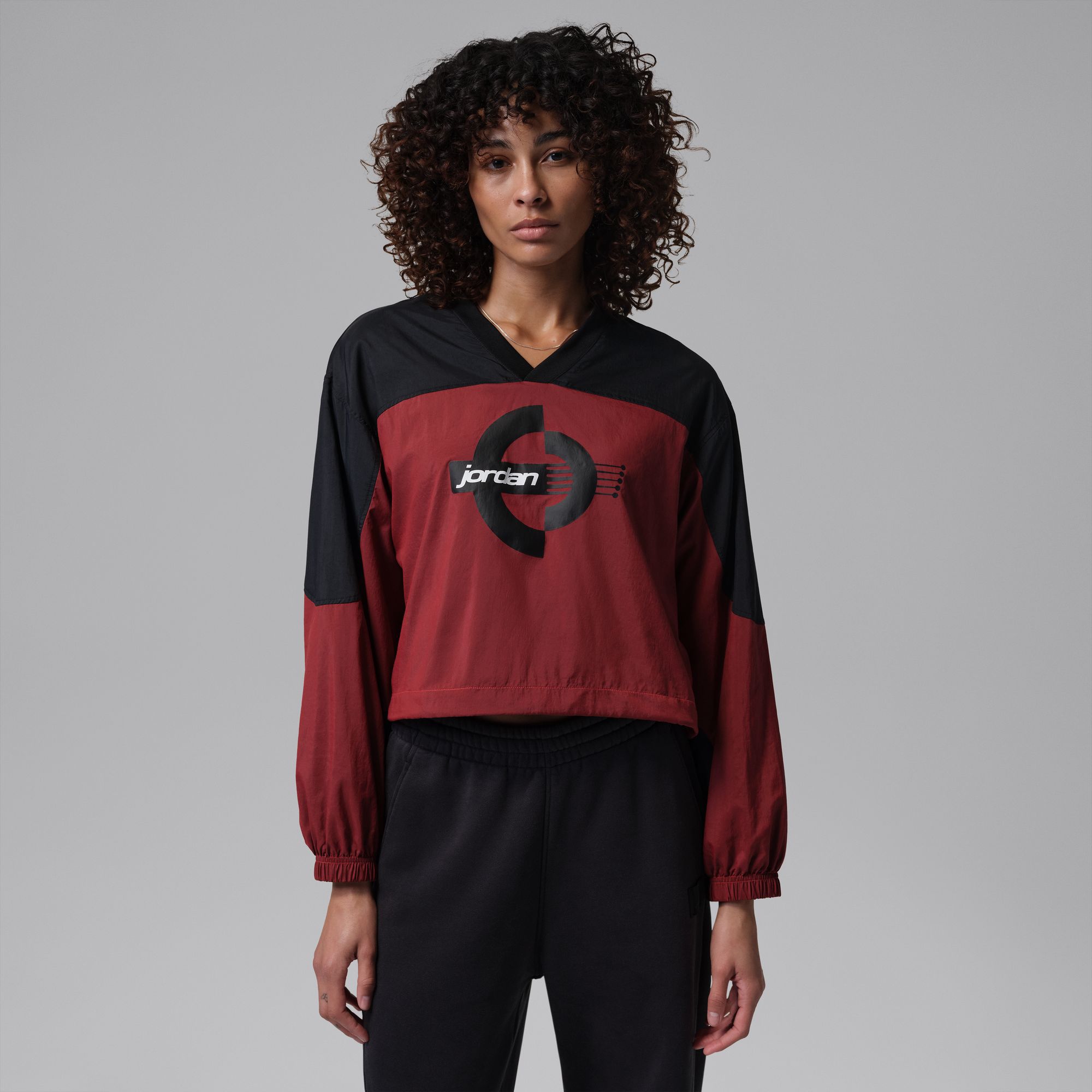 Jordan Women's Brooklyn Woven Long-Sleeve Graphic Pullover