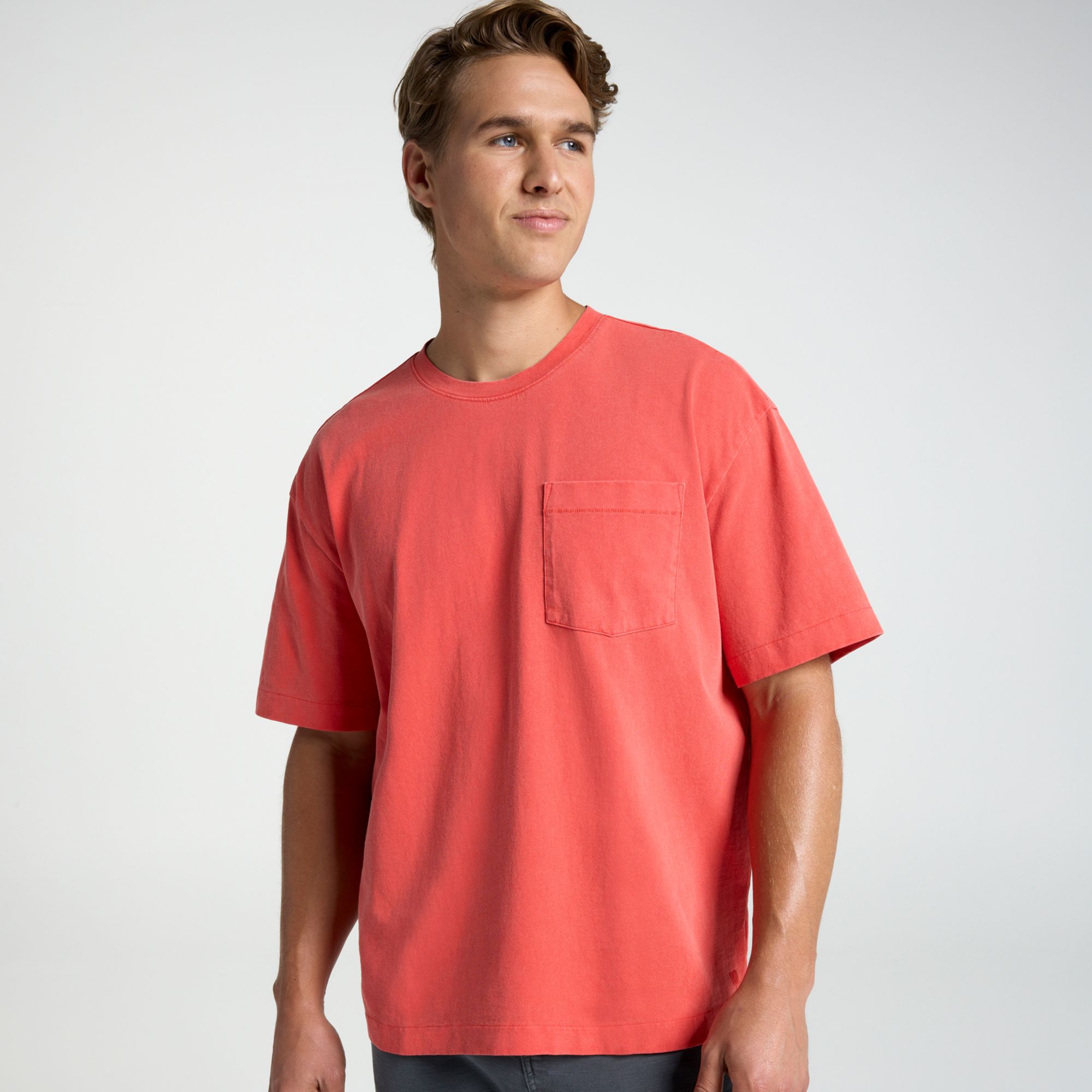 VRST Men's Oversized Pocket Tee