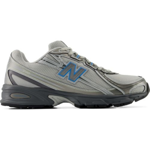 New Balance 740 Shoes