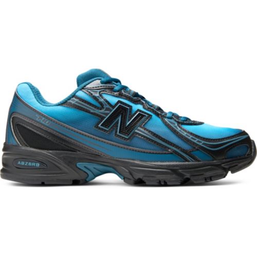 New Balance 740 Shoes