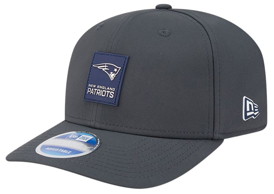 New Era Adult New England Patriots Charcoal Sideline 9Seventy Adjustable Stretch-Snap Hat