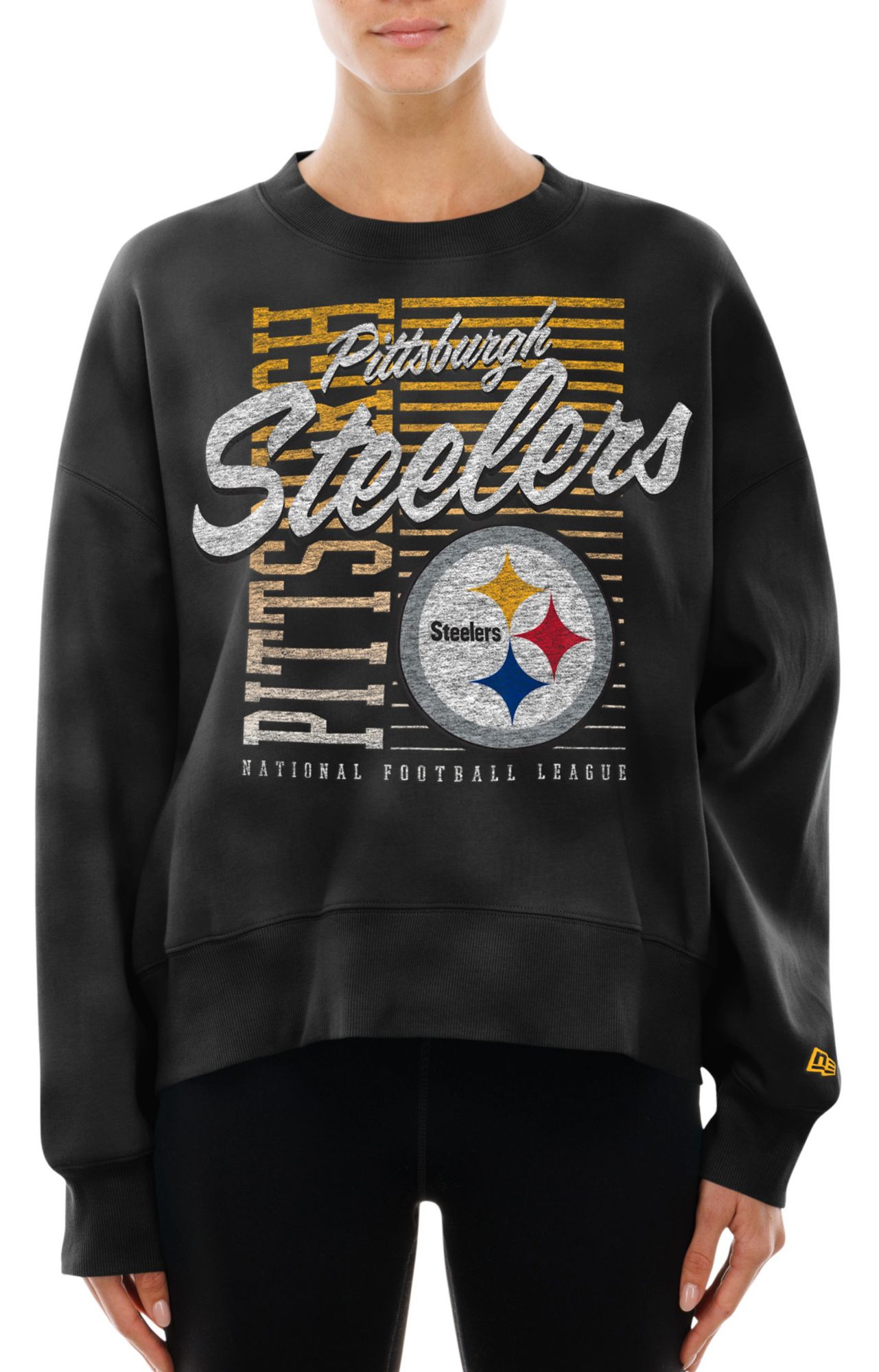 New Era Women's Pittsburgh Steelers Black Washed Crewneck Sweatshirt