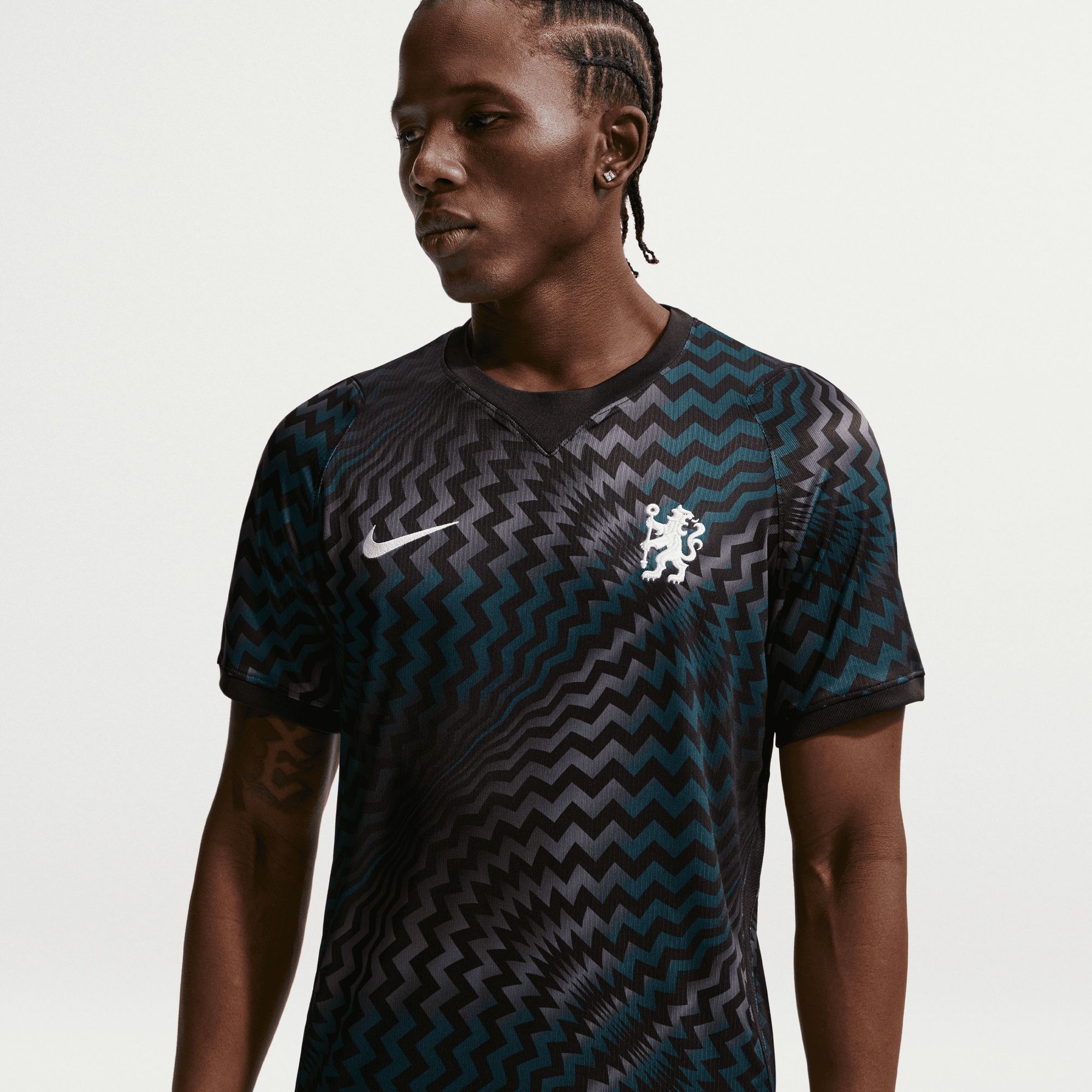 Nike Adult Chelsea FC Black 2026 Home Goalkeeper Jersey