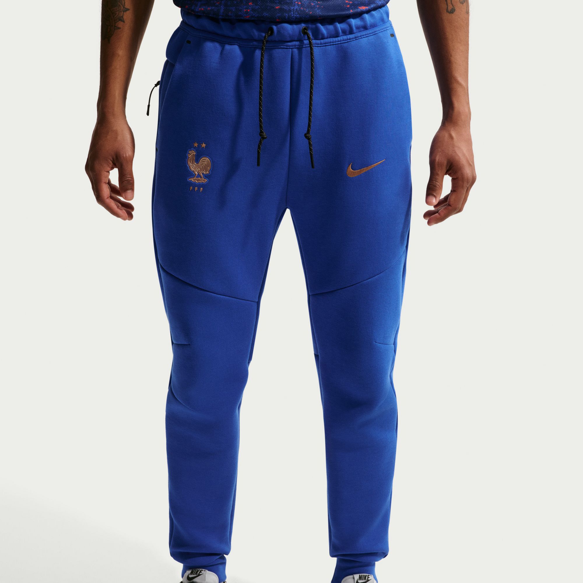 Nike Adult France 2026 Home Tech Fleece Jogger Pants