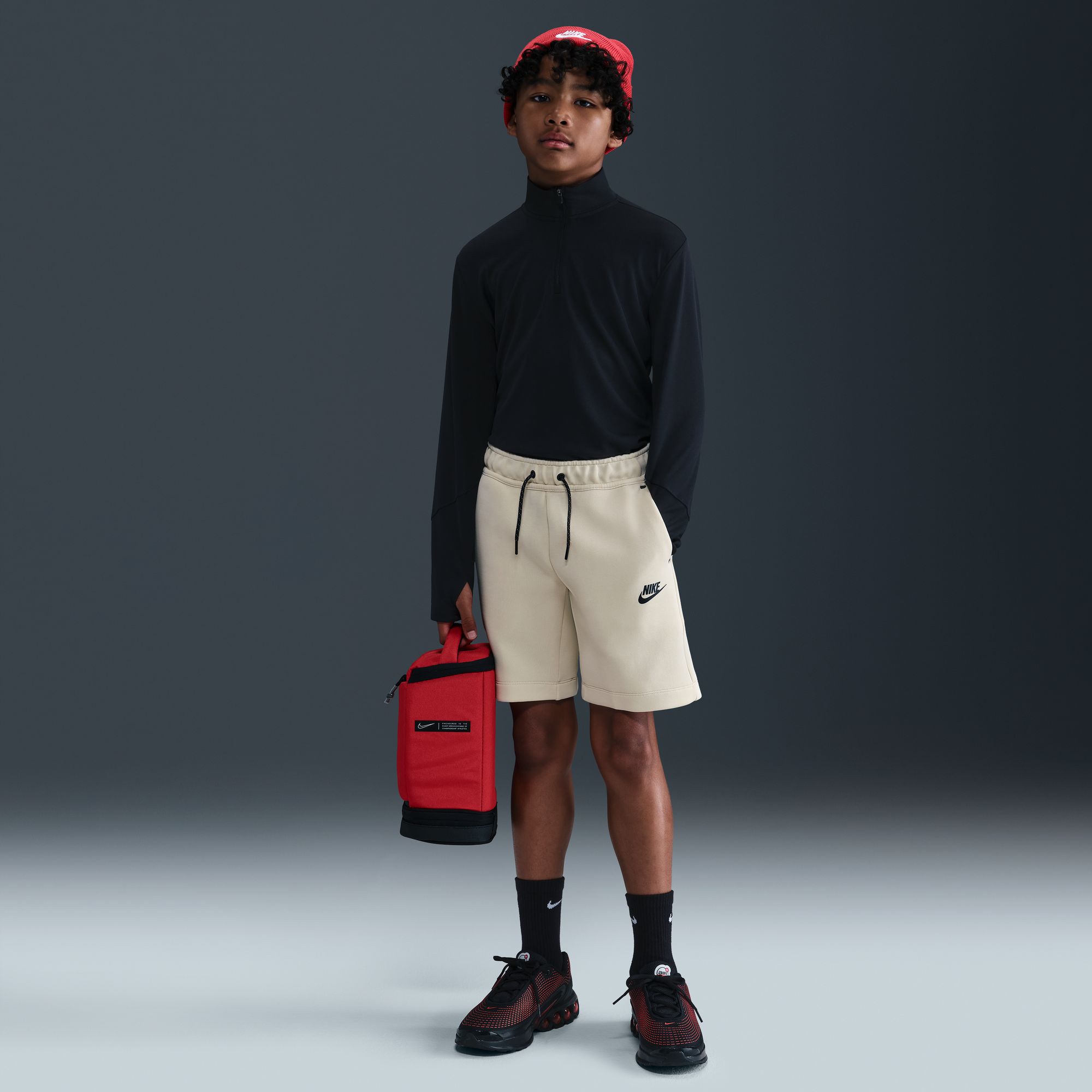 Light Khaki/Black