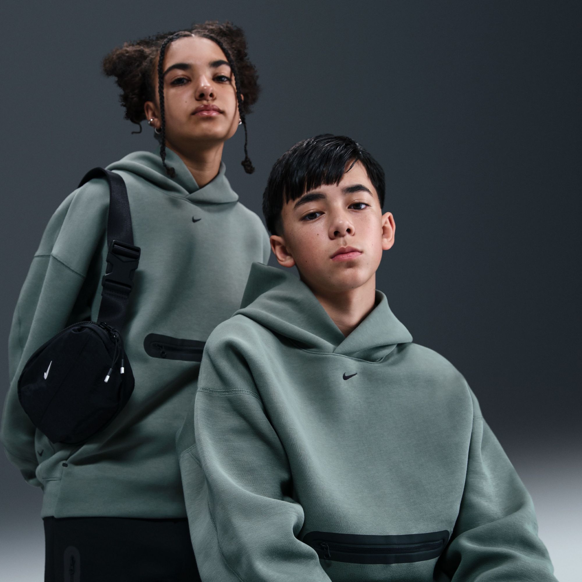 Clay Green/Black