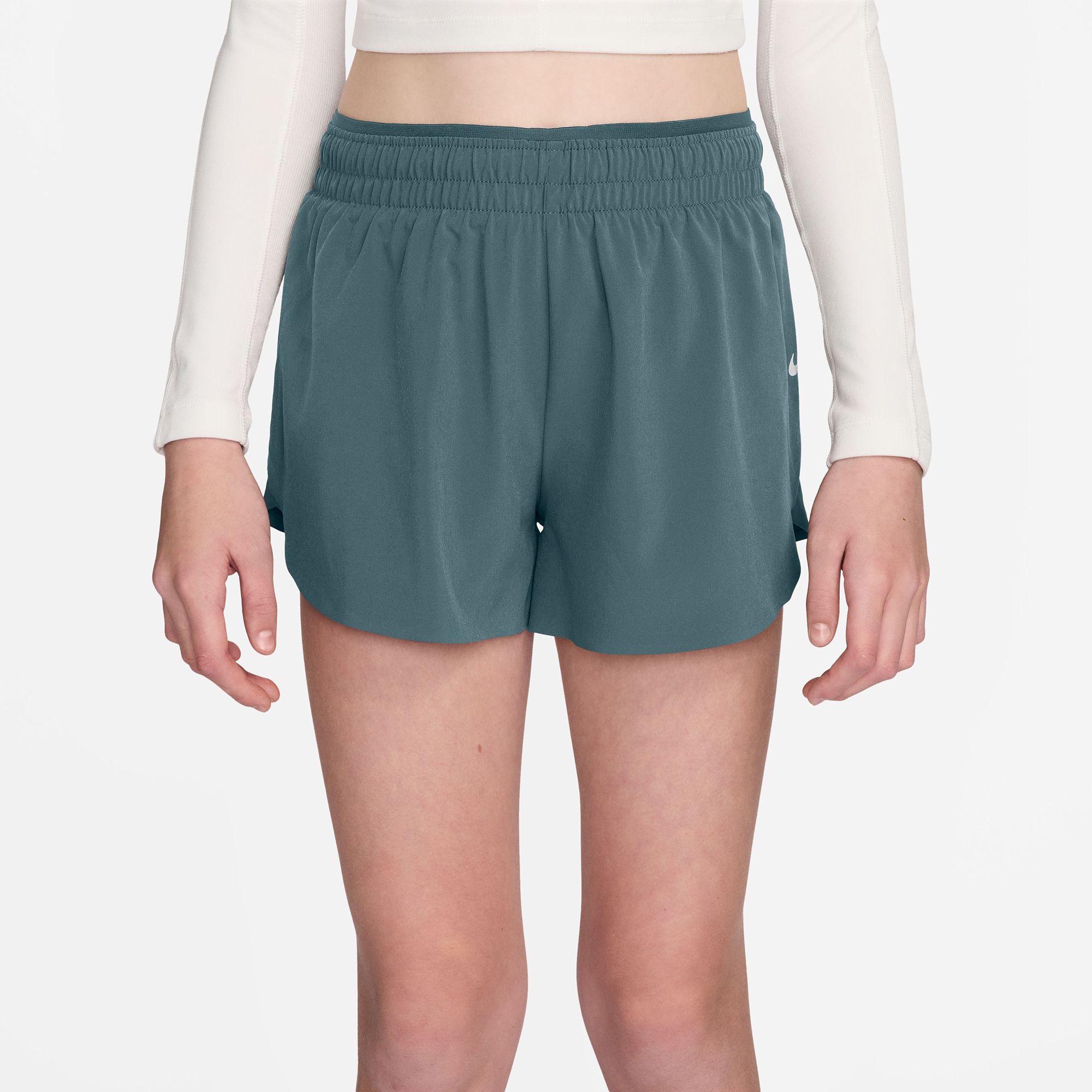 Nike Girls' MAVN Dri-FIT Woven 3" Shorts