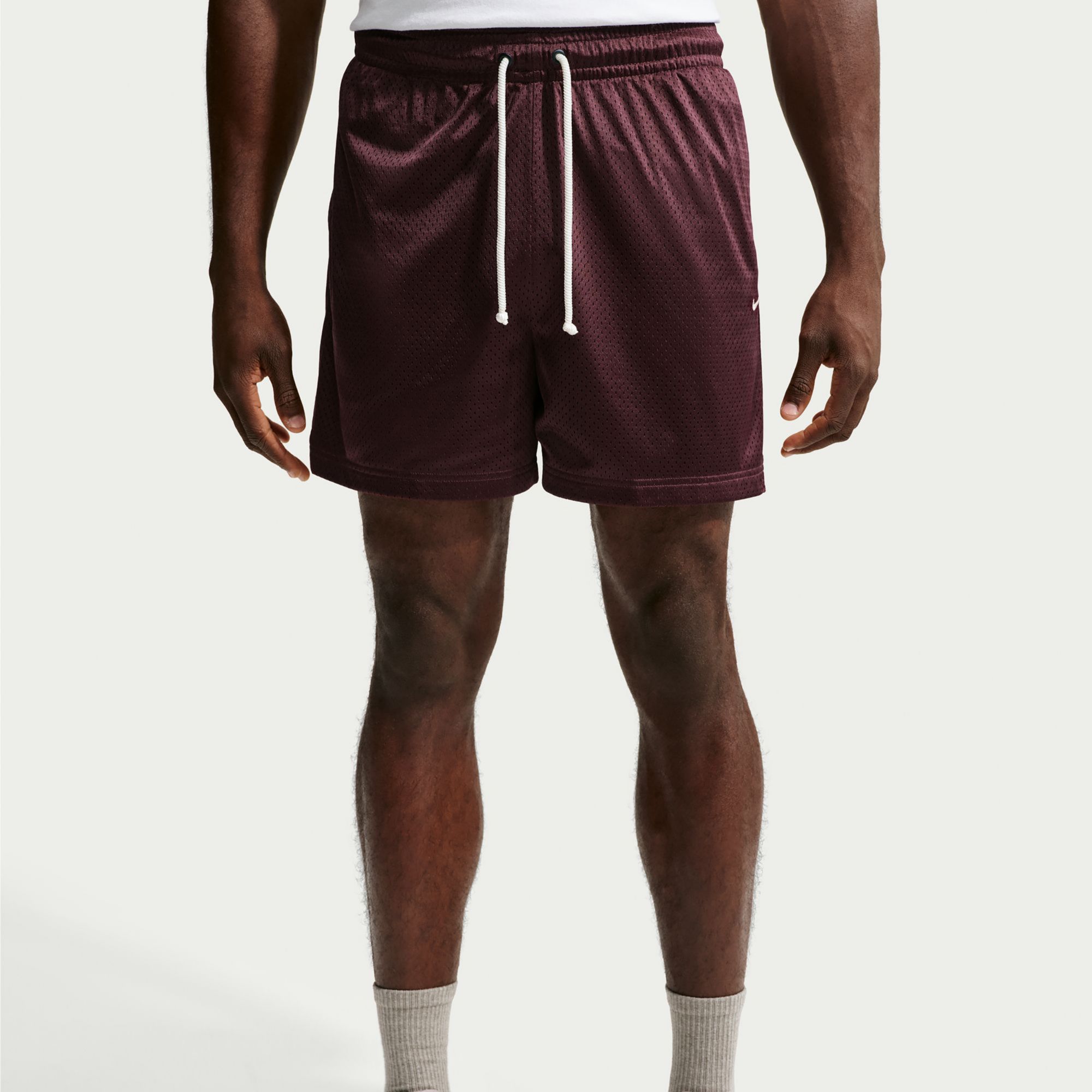 Nike Men's Dri-FIT Standard Issue 5" Mesh Basketball Practice Shorts