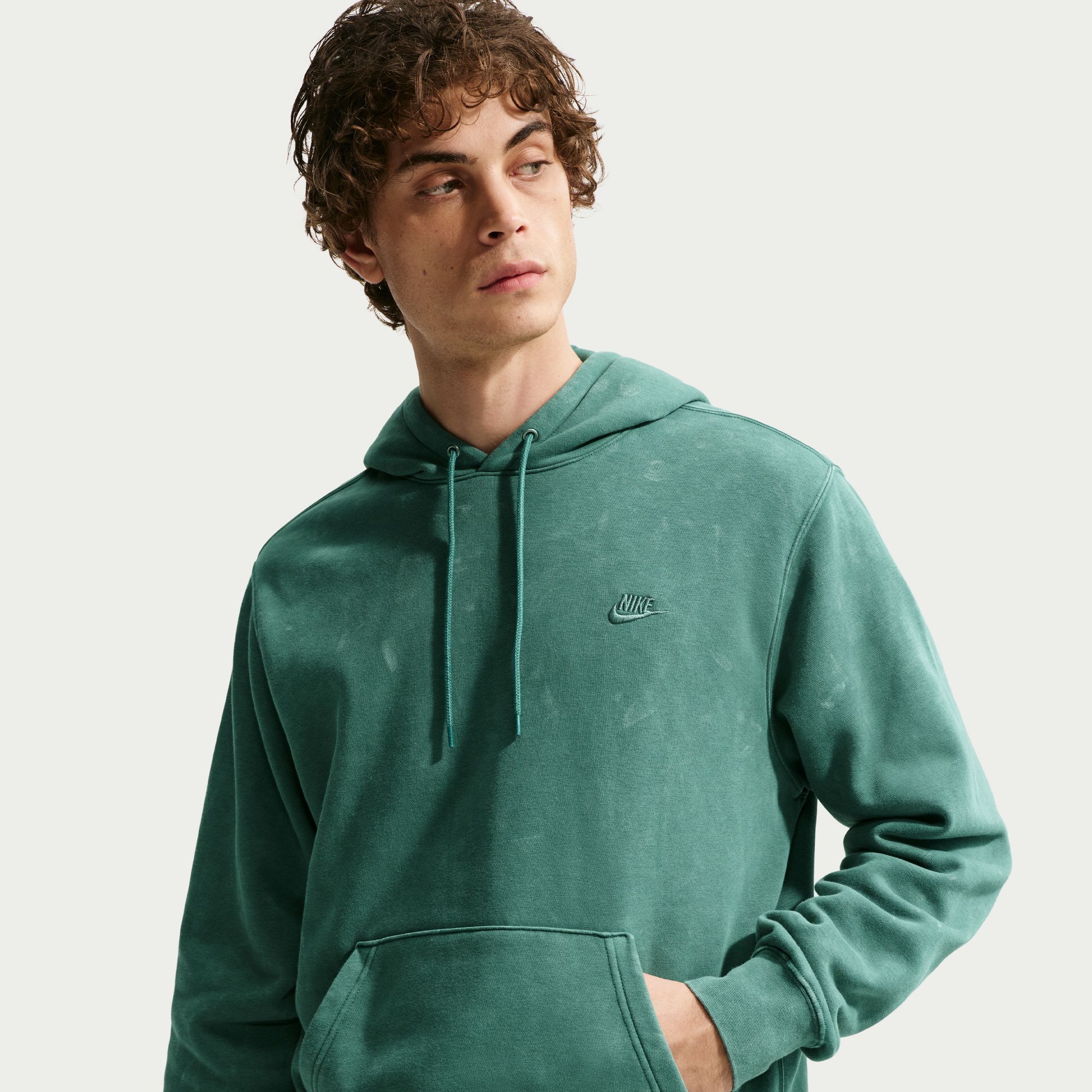Nike Men's Club Fleece Washed Hoodie