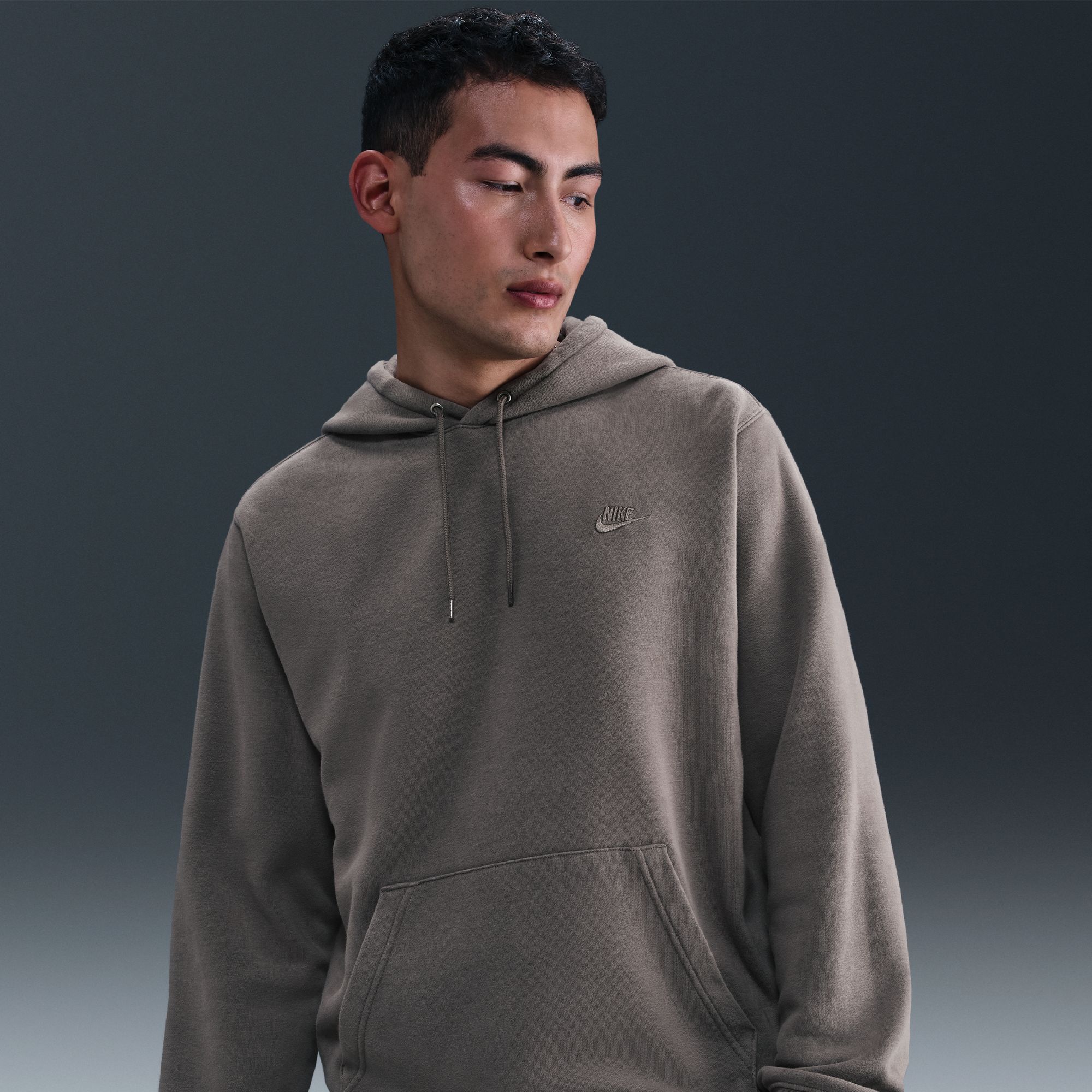 Hoodies & Sweatshirts