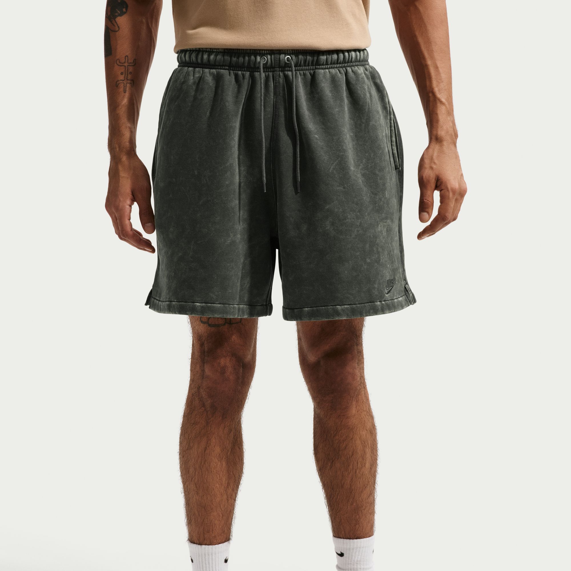 Nike Men's Club Fleece Washed Flow Shorts