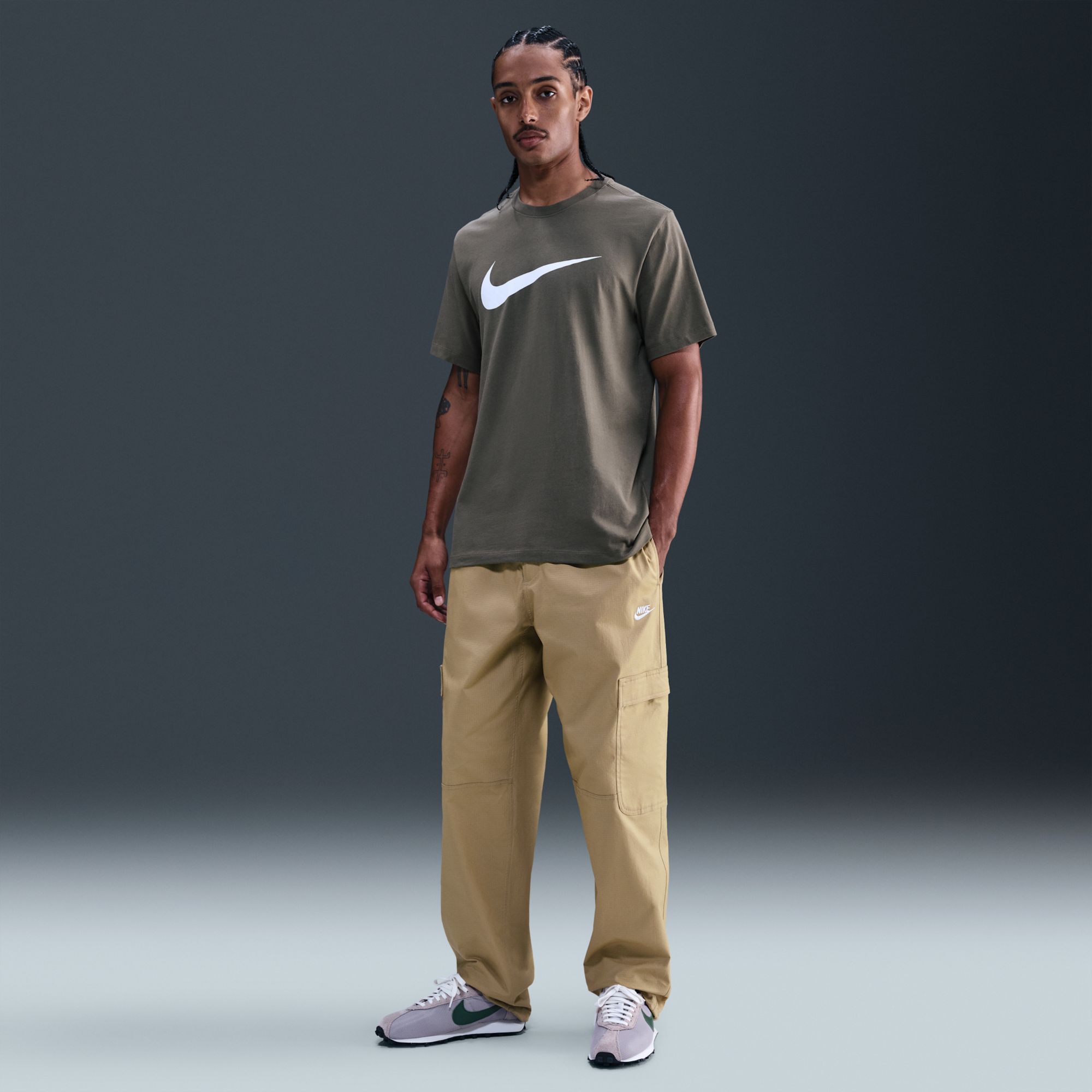 Nike Men's Club Woven Cargo Pants