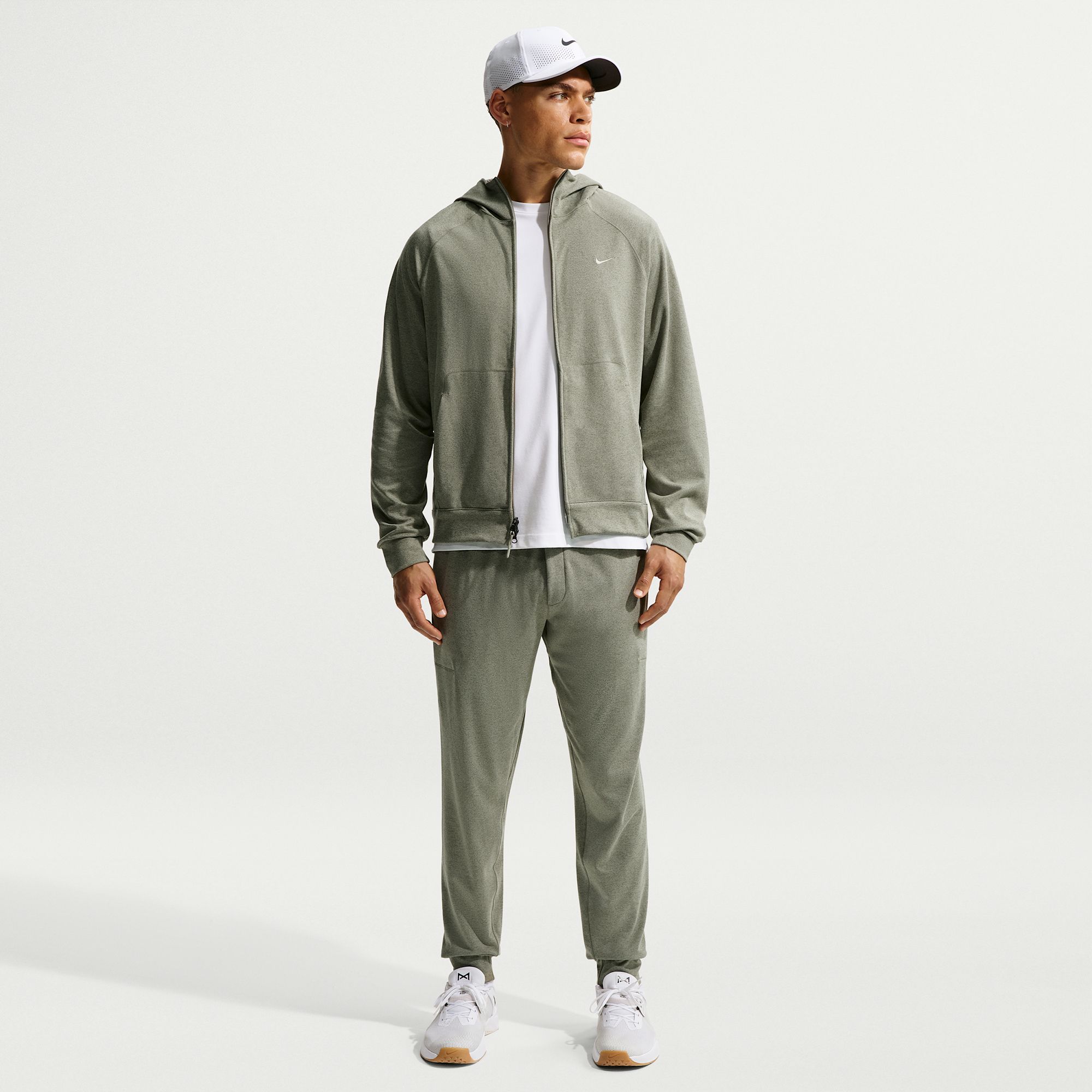 Nike Men's Dri-FIT UV Primary NanoKnit Joggers