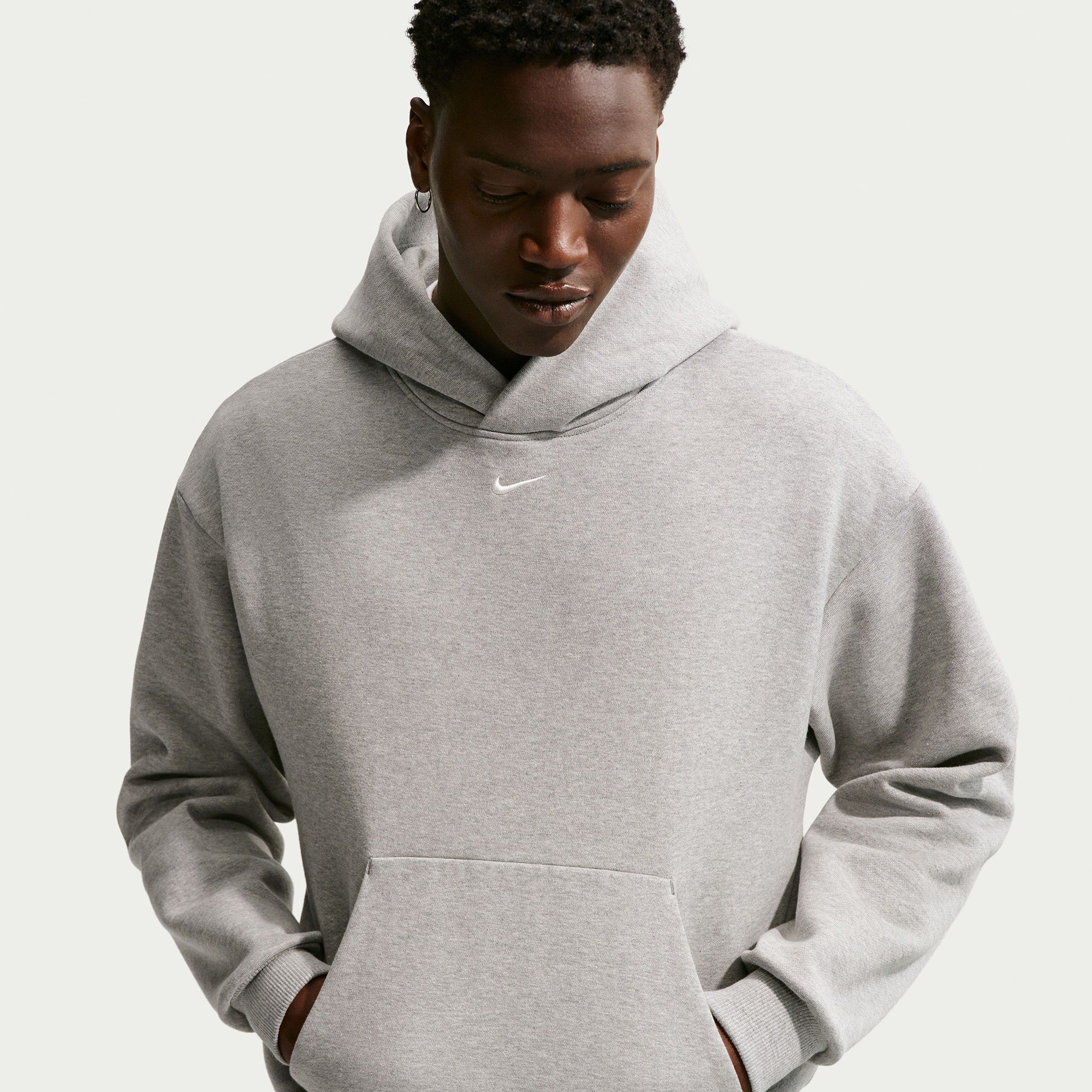 Sweatshirts & Fleece Tops