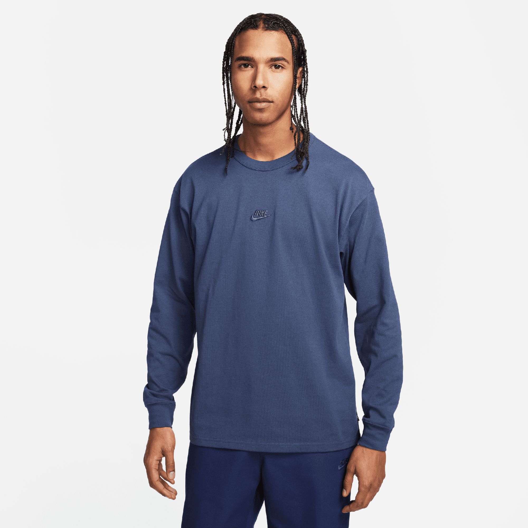 Nike Men's Sportswear Premium Essentials Long Sleeve T-Shirt