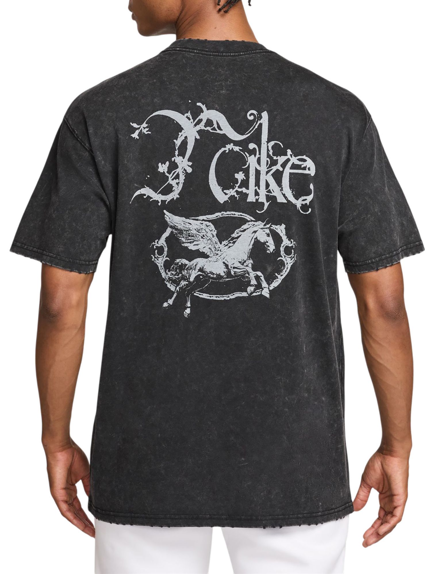 Nike Men's Sportswear Camelot Core Graphic T-Shirt