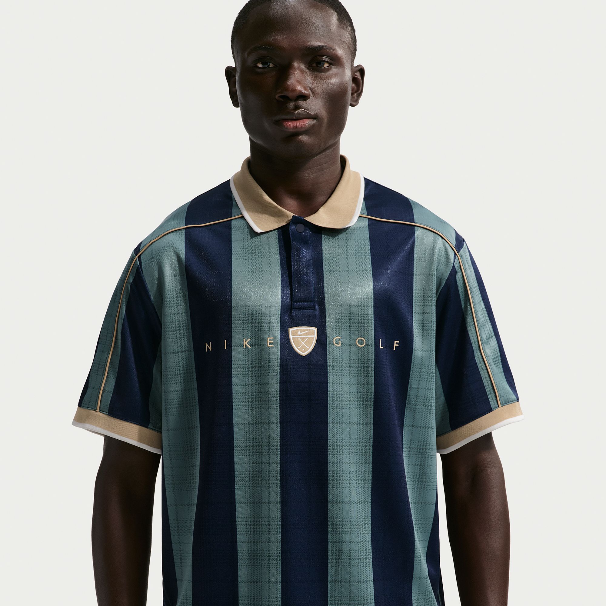 Nike Men's Fairway Fresh Dri-FIT Loose Short Sleeve Golf Polo