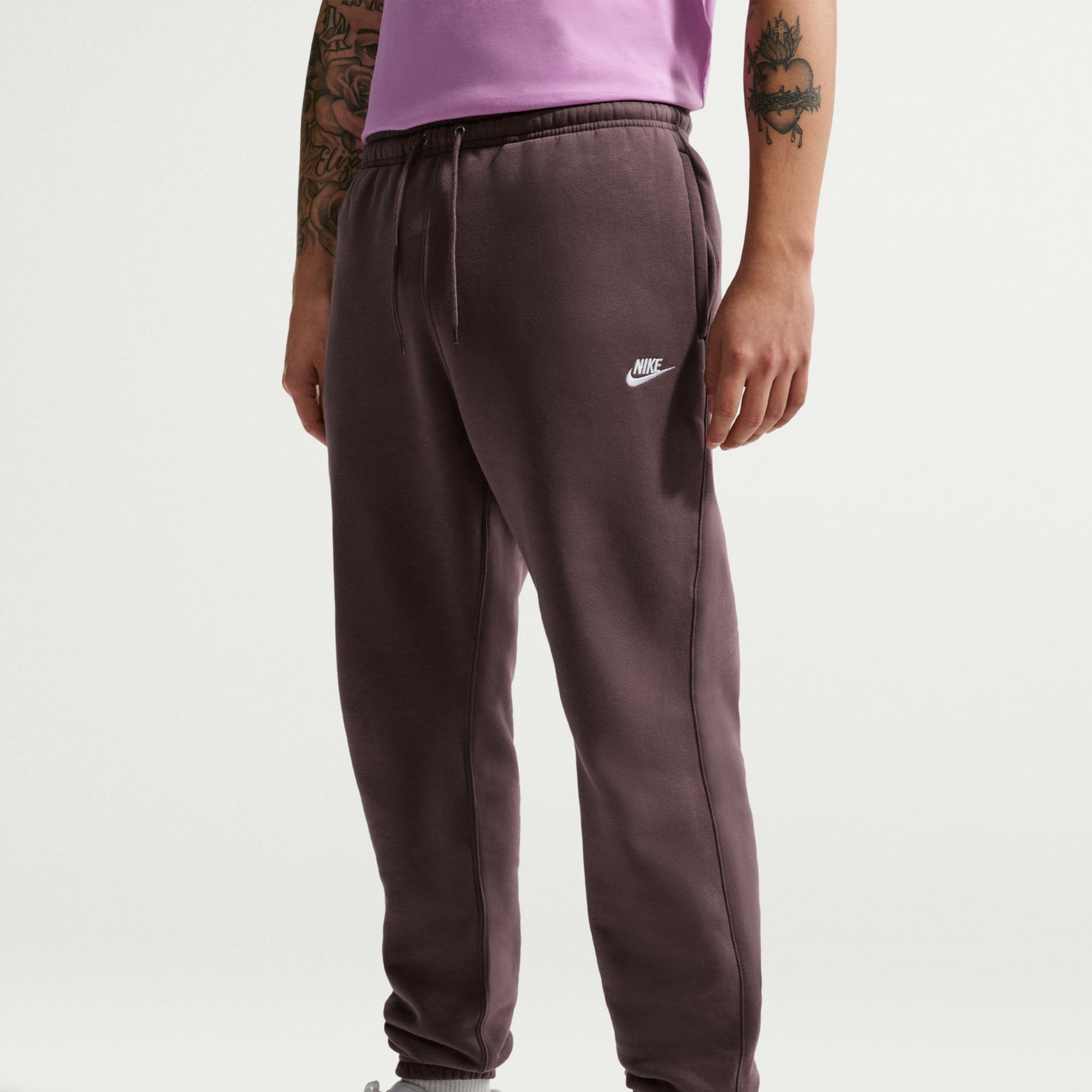 Nike Men's Club Fleece Cuffed Sweatpants
