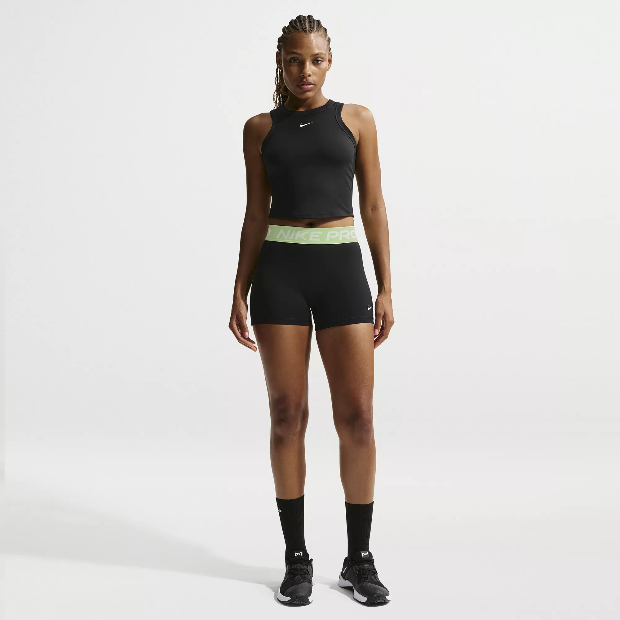Nike Women's Pro Mid-Rise 3