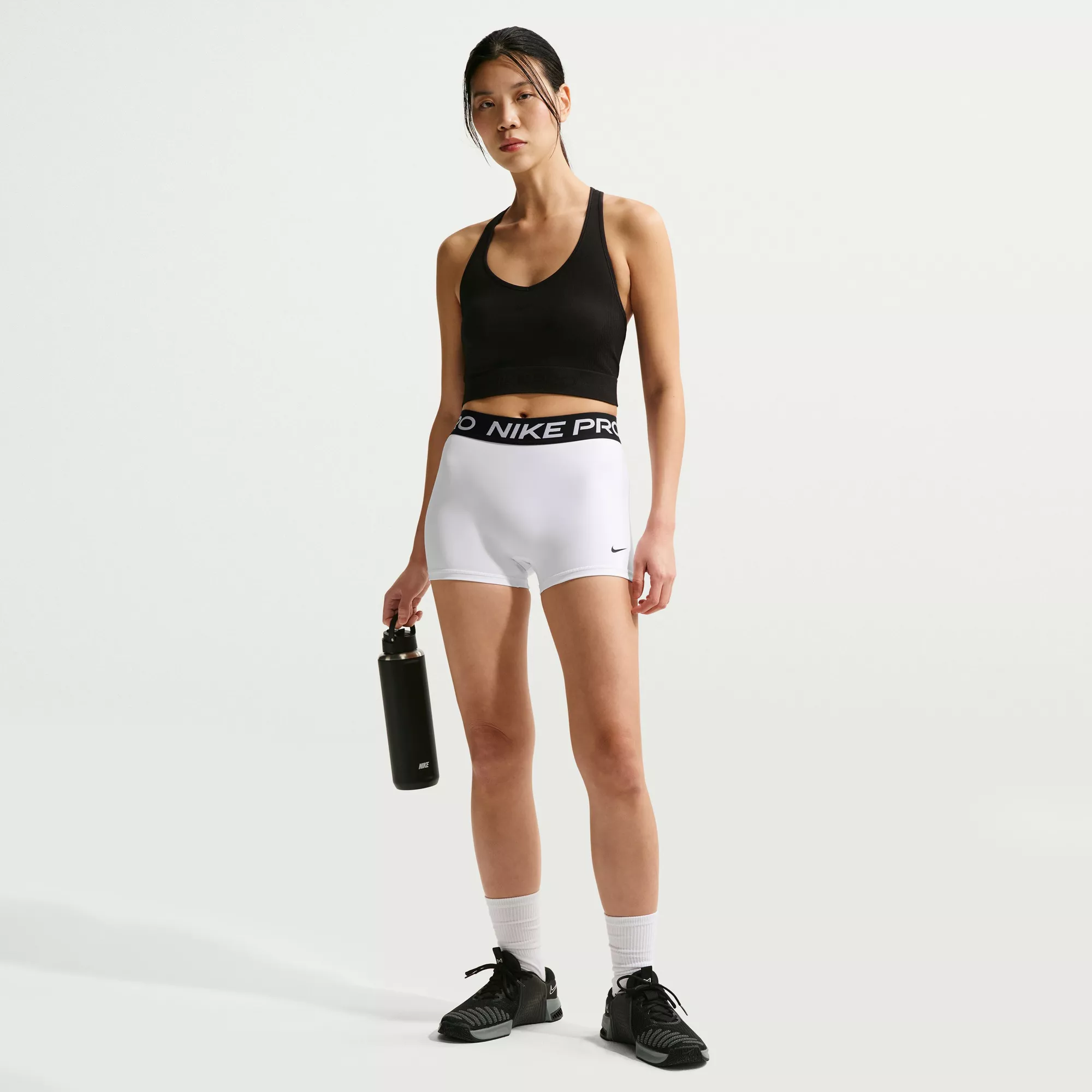 Nike Women's Pro Mid-Rise 3
