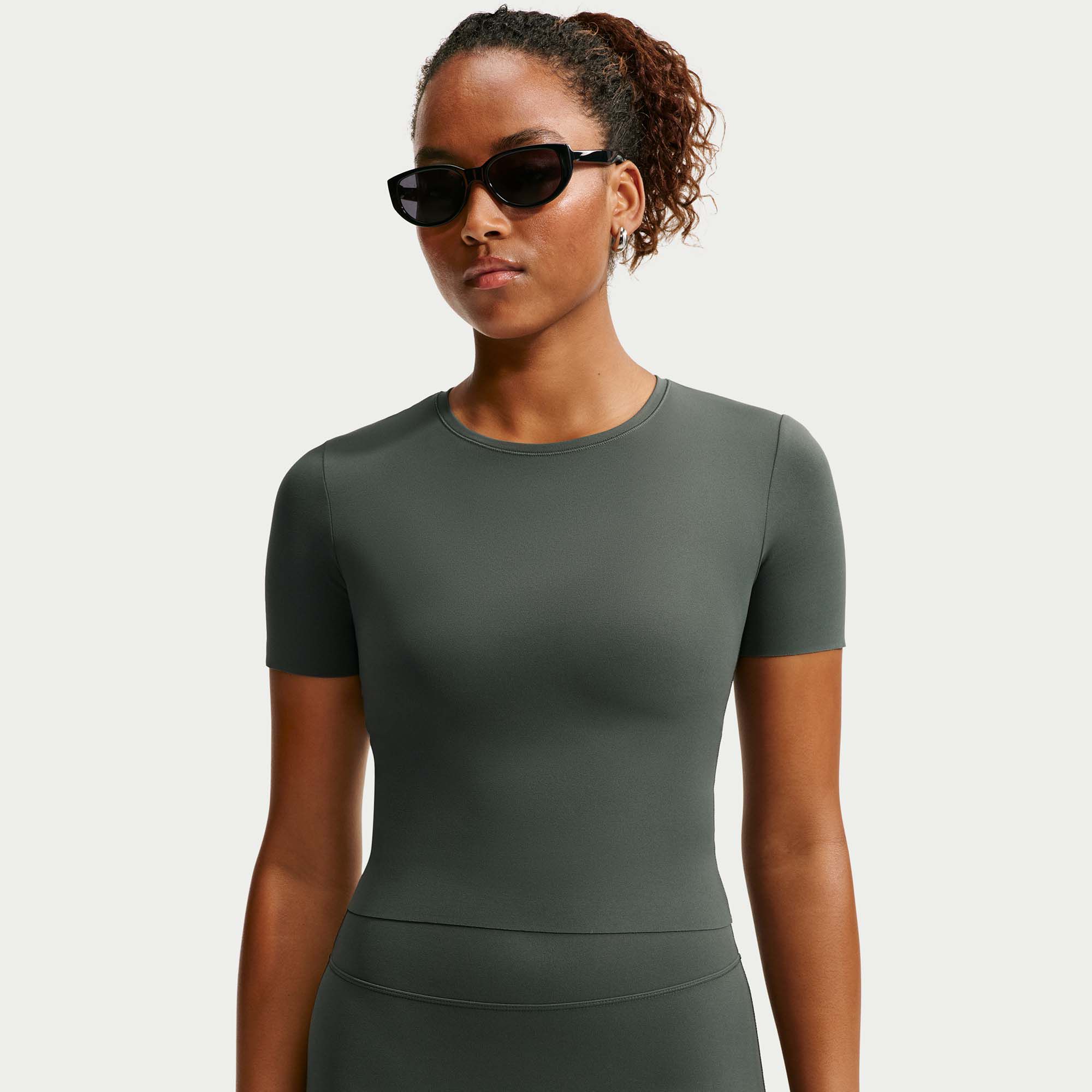 Nike Women's Zenvy Dri-FIT Short-Sleeve Top
