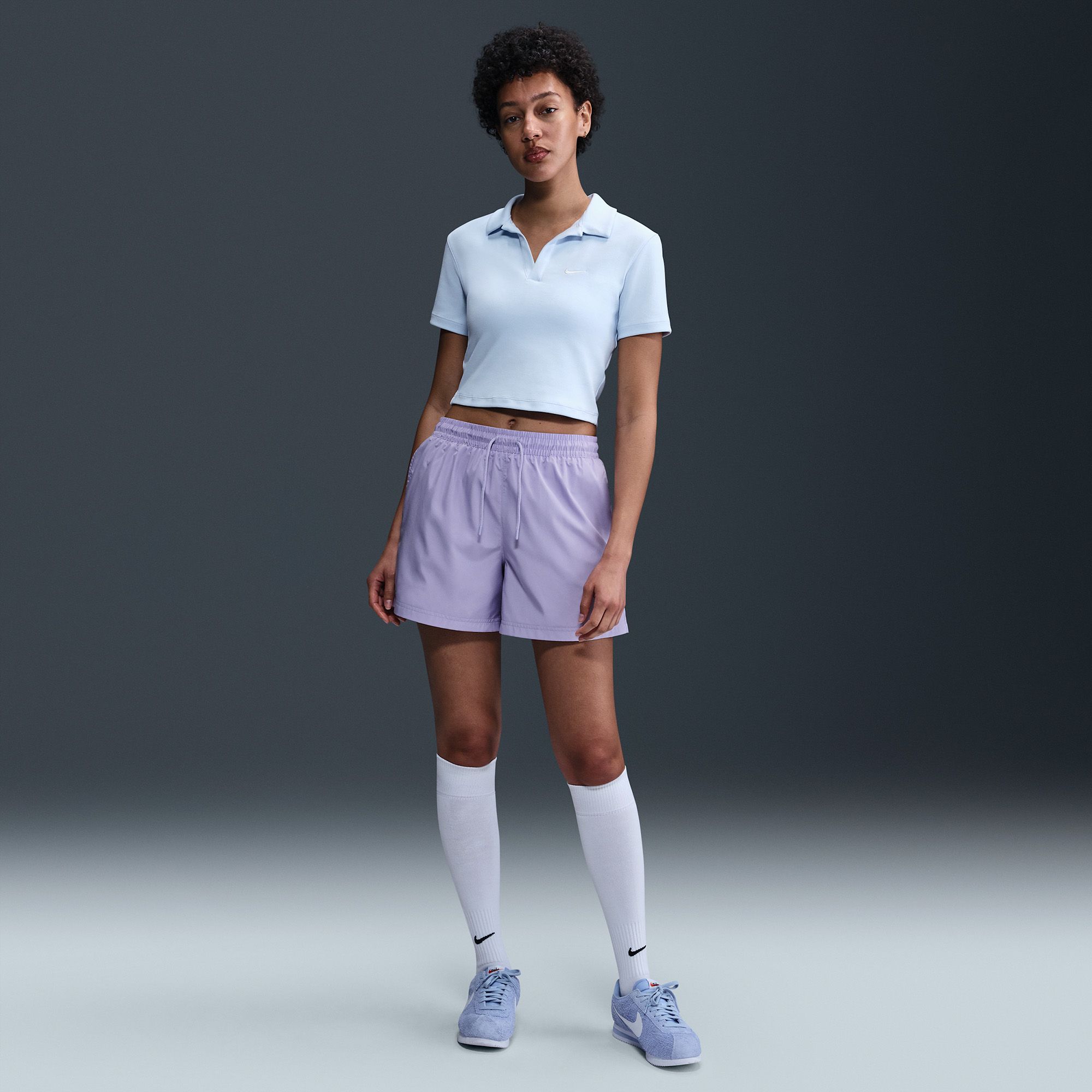 Nike Women's Sportswear Classic Wovens Mid-Rise Shorts